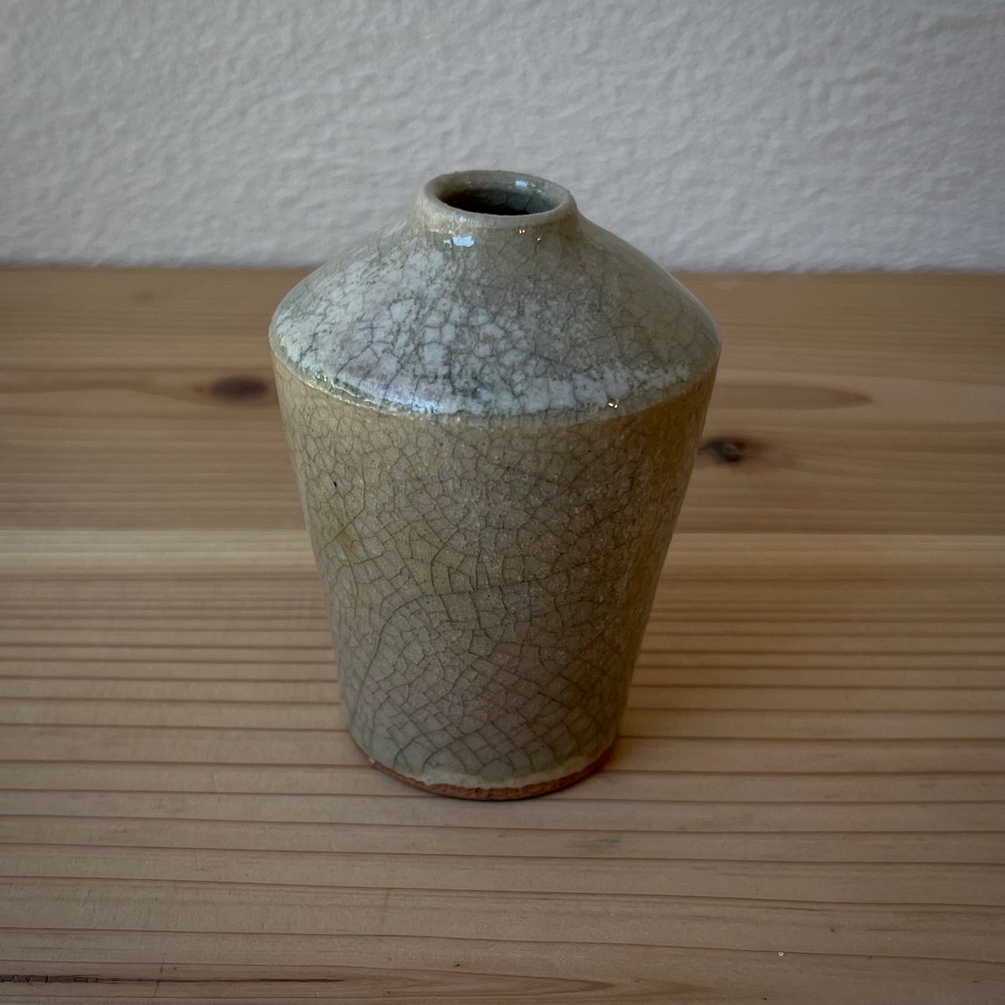 【日月窯】果樹灰釉 一輪挿し ／ 桃・葡萄・桜桃