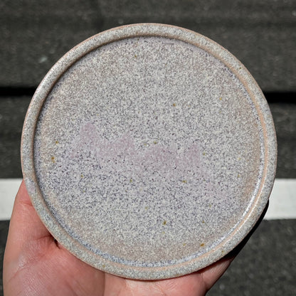 【日月窯】果木灰釉 リム皿 S（約13cm）／ 桃・葡萄・李桃