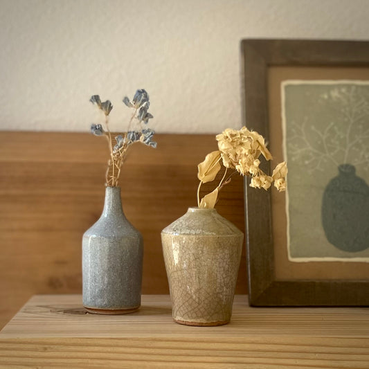 【日月窯】果樹灰釉 一輪挿し ／ 桃・葡萄・桜桃