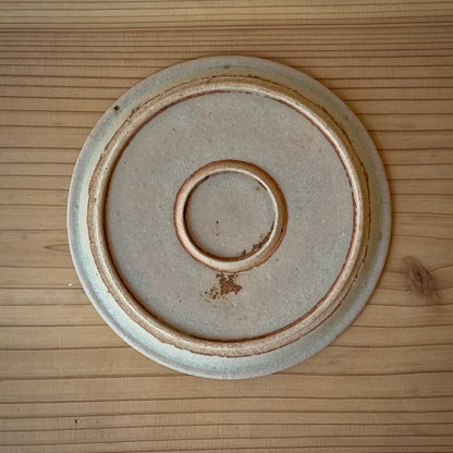 【日月窯】果木灰釉 リム皿 S（約13cm）／ 桃・葡萄・李桃