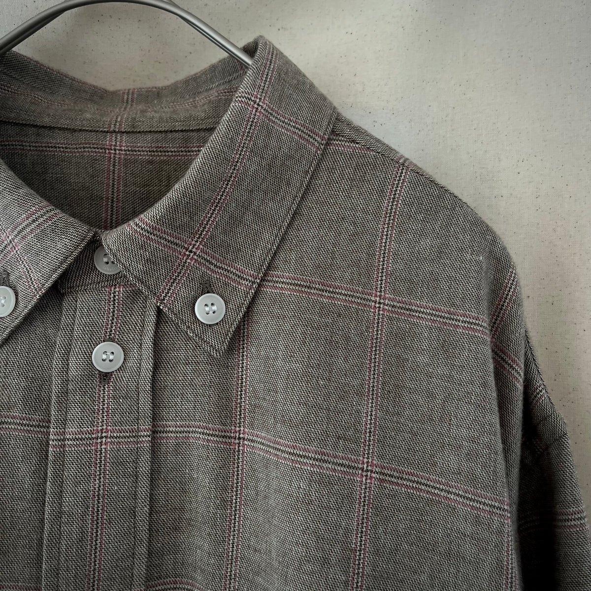 ASEEDONCLOUD Handwerker HW basic shirt チェックシャツ（グレーチェック・品番:262608）の襟・前立てのディテール写真