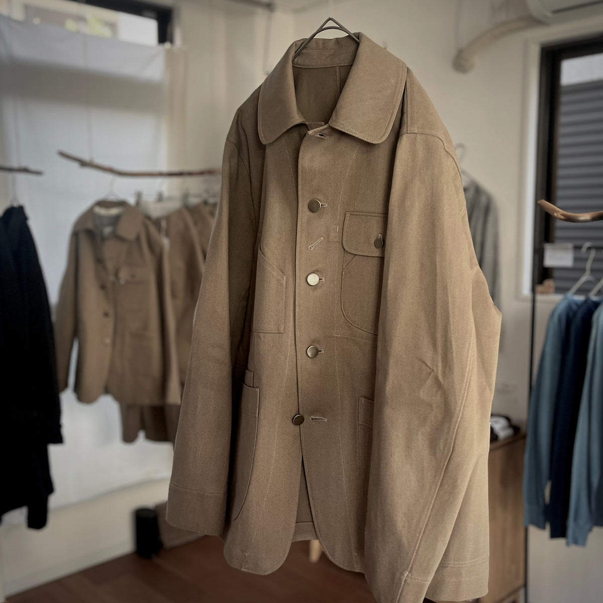 【ASEEDONCLÖUD】Handwerker ミーティングジャケット Khaki｜西脇産ツイル カバーオール 日本製 262206 全体正面画像