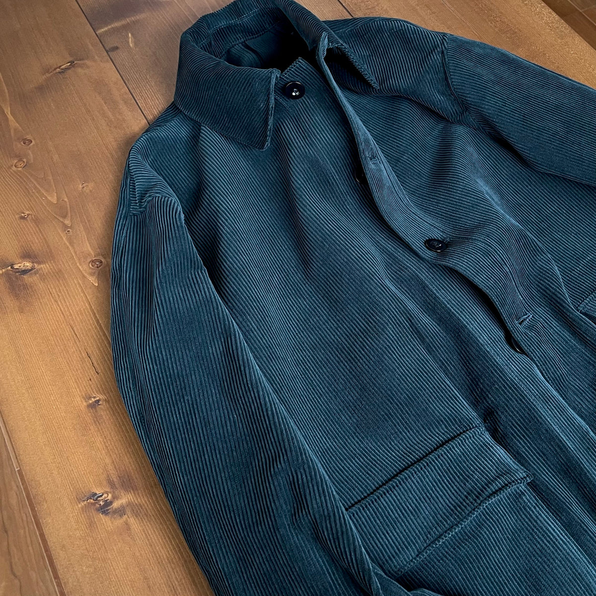 ASEEDONCLOUD Handwerker HW overcoat コーデュロイ素材のダークグリーン色オーバーコート品番262106