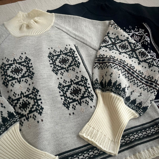 【ASEEDONCLÖUD】Memories pull on knit（品番: 262807 / オフホワイト）10周年リバイバル柄とフリルボトルネック