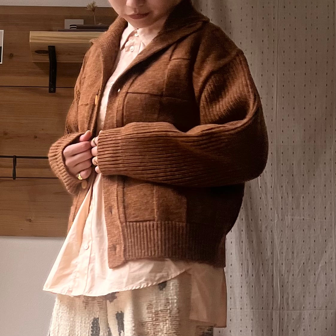 【ASEEDONCLÖUD】Okunensha cardigan（品番: 262803 / レンガ）着用時のコーディネートシルエット