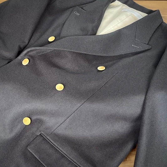 【ASEEDONCLÖUD】Railway uniform coat（品番: 262102 / グレー・メルトン）着用時の全体コーディネートサムネイル