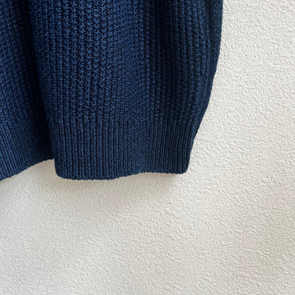 INDIGO CLASSIC × Rinascente 天然藍染 和紙ニットポロシャツ Washi Polo Deepカラーの裾と着丈のディテール写真